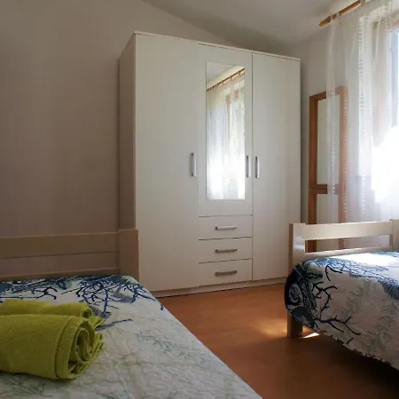 Charming House Surrounded By Greenery, 2 Km From Famous *